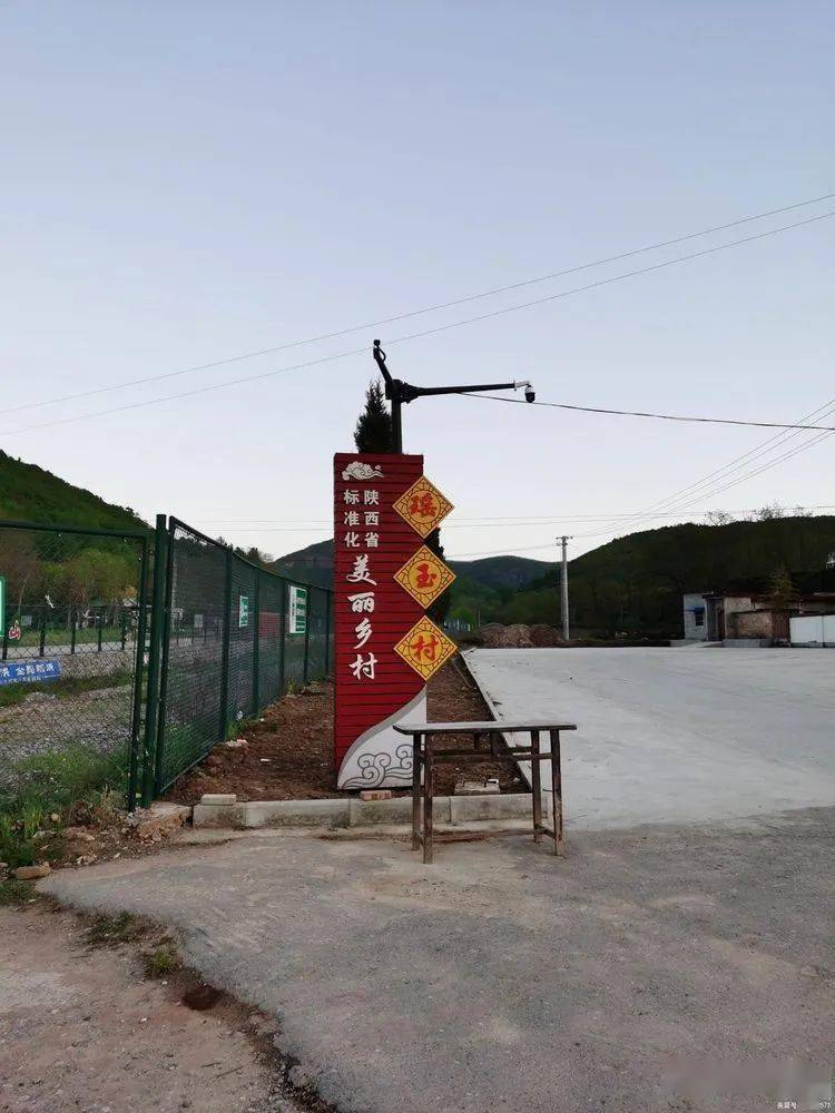 画足球，从草根到画布的足球之旅