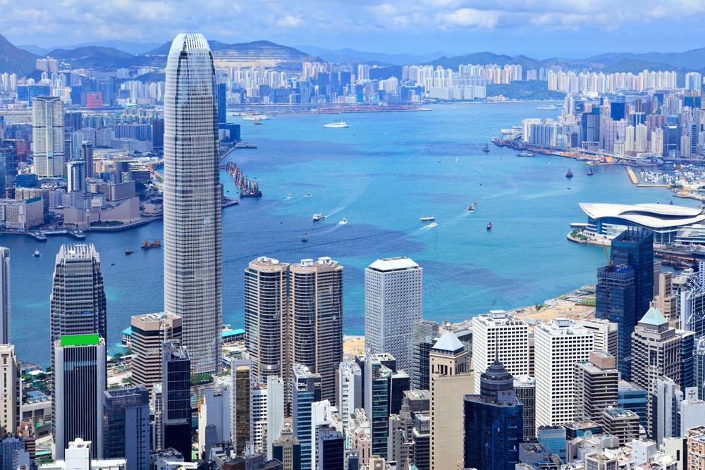 2035年香港特马展望，科技与文化的融合新篇章香港特马资料最准正版免费资料