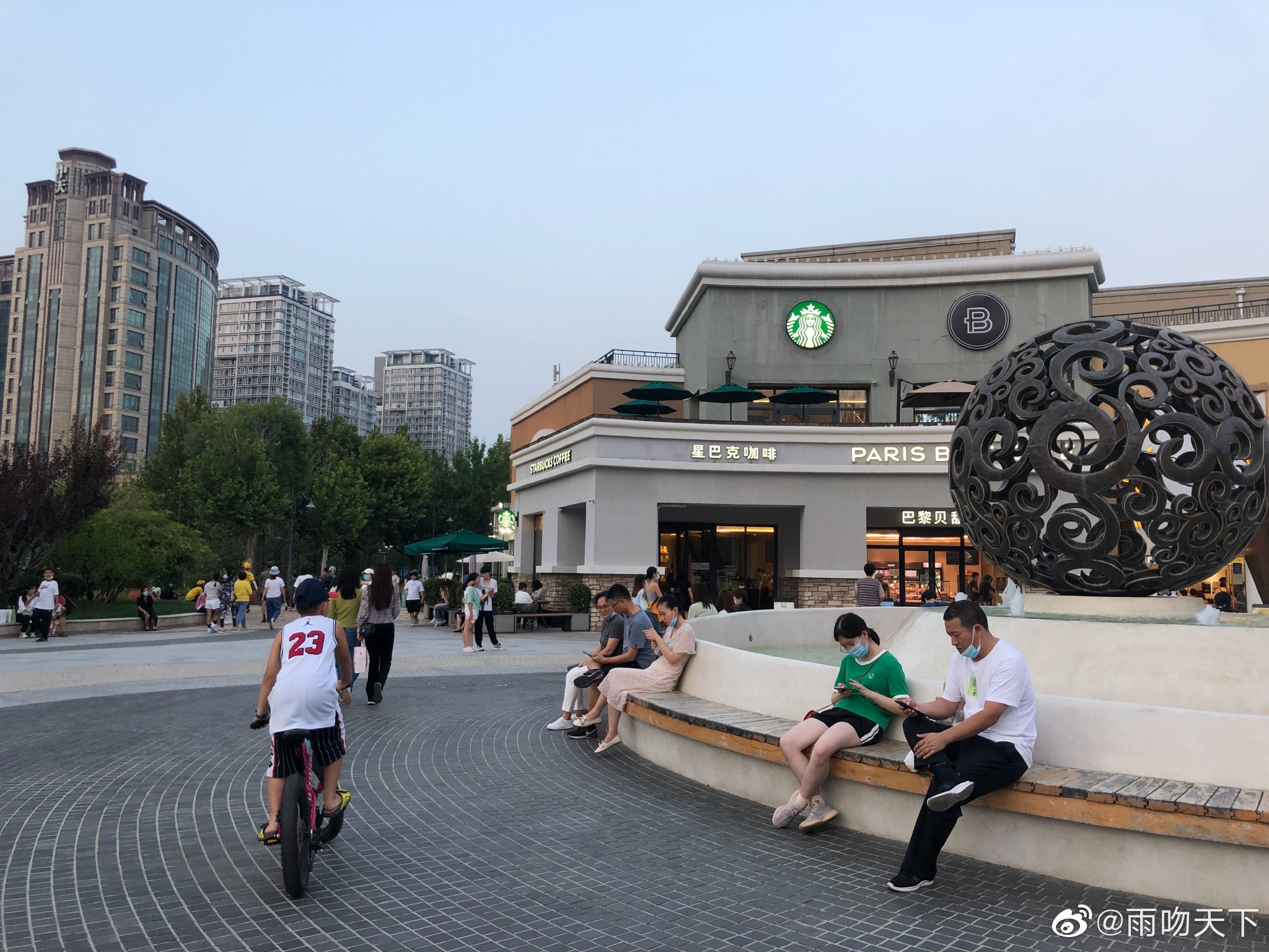 蓝月亮心水论坛，网络交流的蓝色港湾蓝月亮心水高手论坛_中奖不再难
